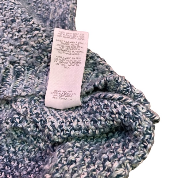 DYNAMITE HIGH-LOW SWEATER SIZE S BLUISH/TURQUOISE IN COLOUR - Picture 10 of 12